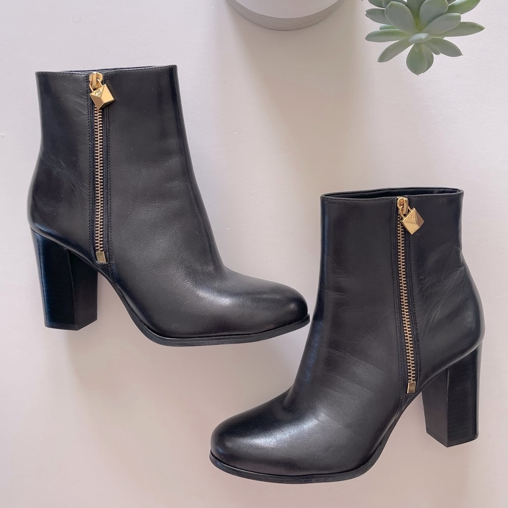 NWT Michael Kors Frenchie Leather Ankle Bootie